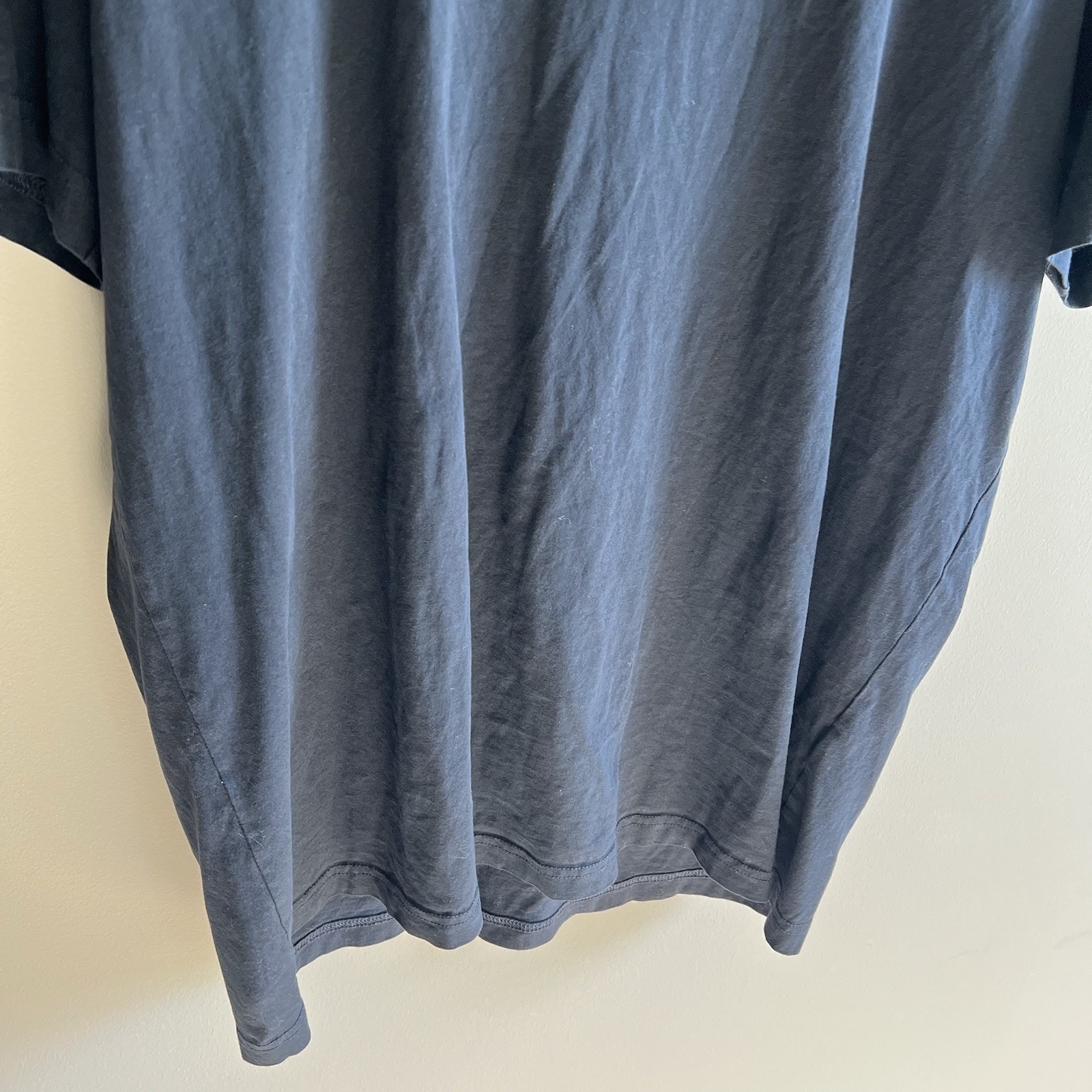 Boss men's t-shirt XL blue logo fancy trendy modern soft material Pima Cotton gallery