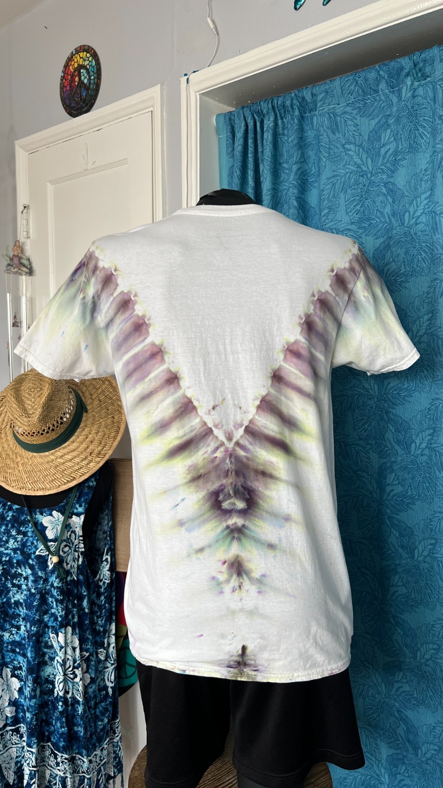 NEW Chevron Ice Tie Dye T-Shirt, Unisex L SS, Purple Blue Green gallery