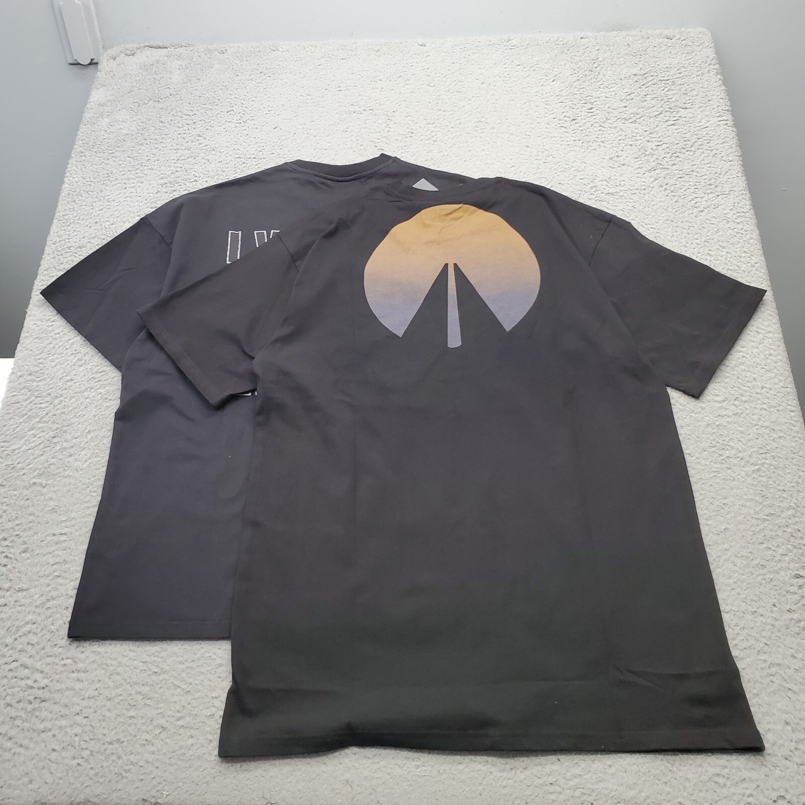 Lot of 2 Unknwn Tee Shirt Men Medium Black Solid Short Sleeve Crew Neck Pullover gallery