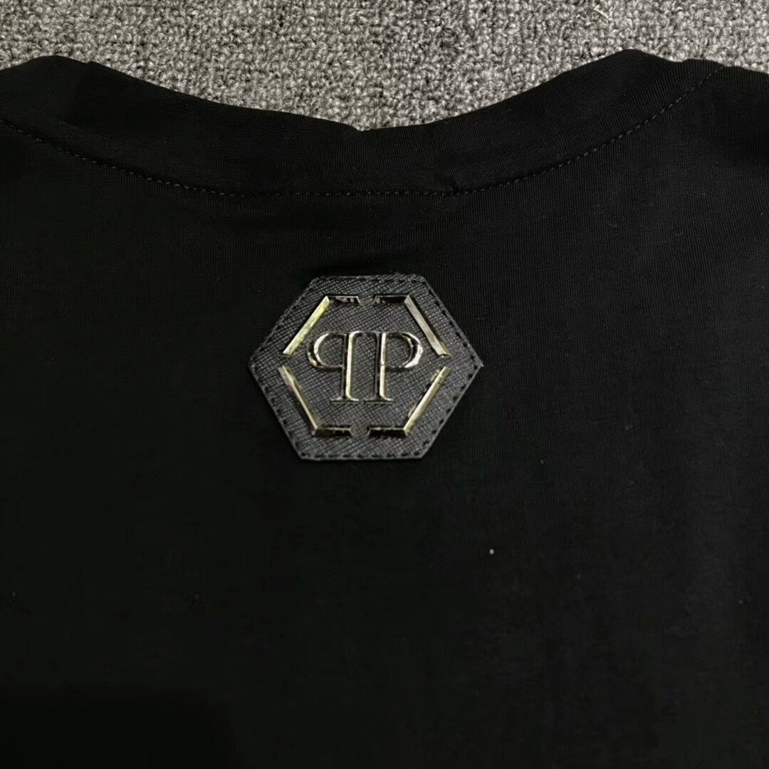 PHILIPP PLEIN INDIAN T-SHIRT PHILIP SKULL RHINESTONE SKULL POLO T-SHIRT gallery