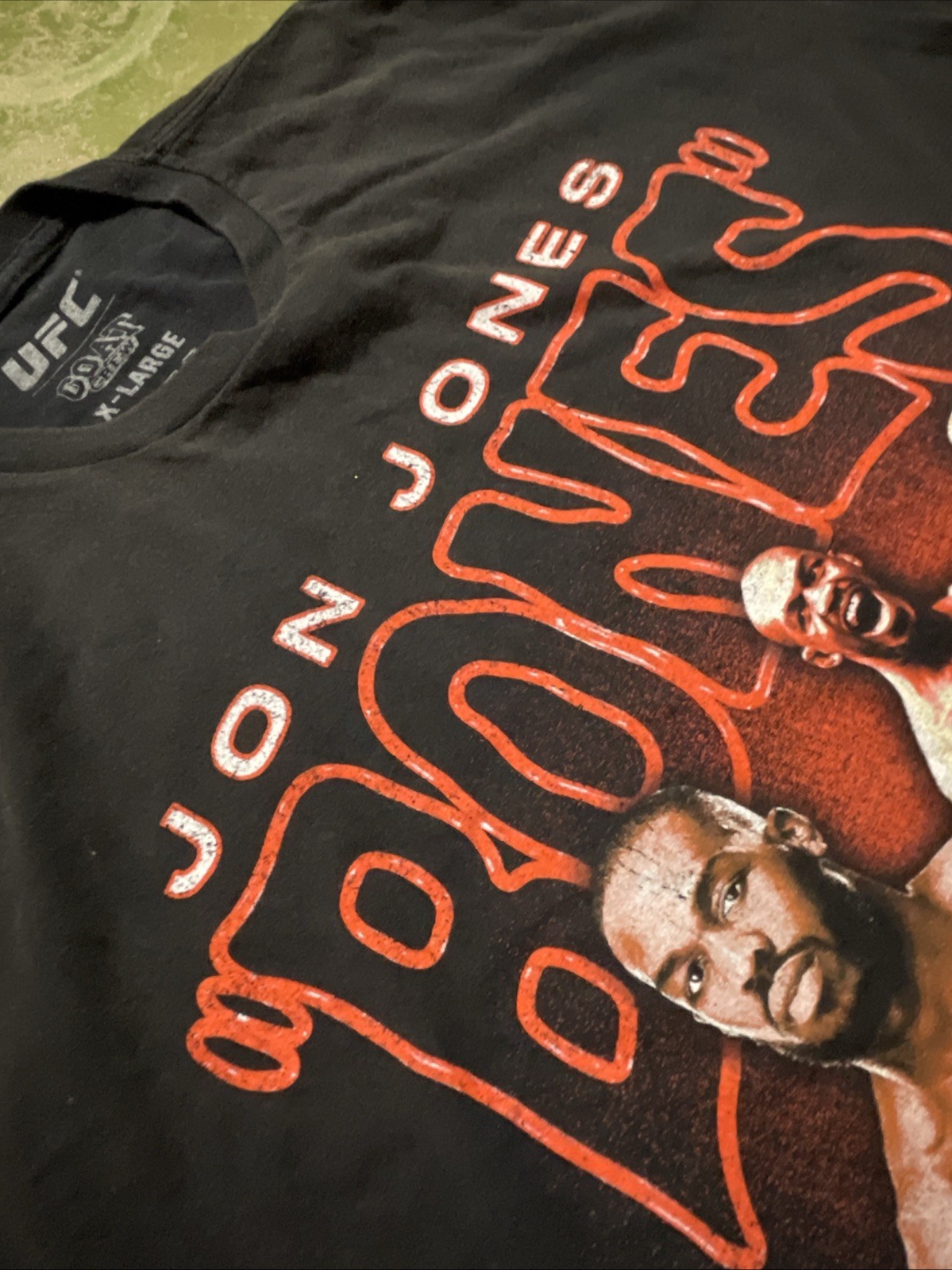 XL Jon Bones Jones UFC Fighting MMA Boxing Black Shirt GOAT Streetwear gallery