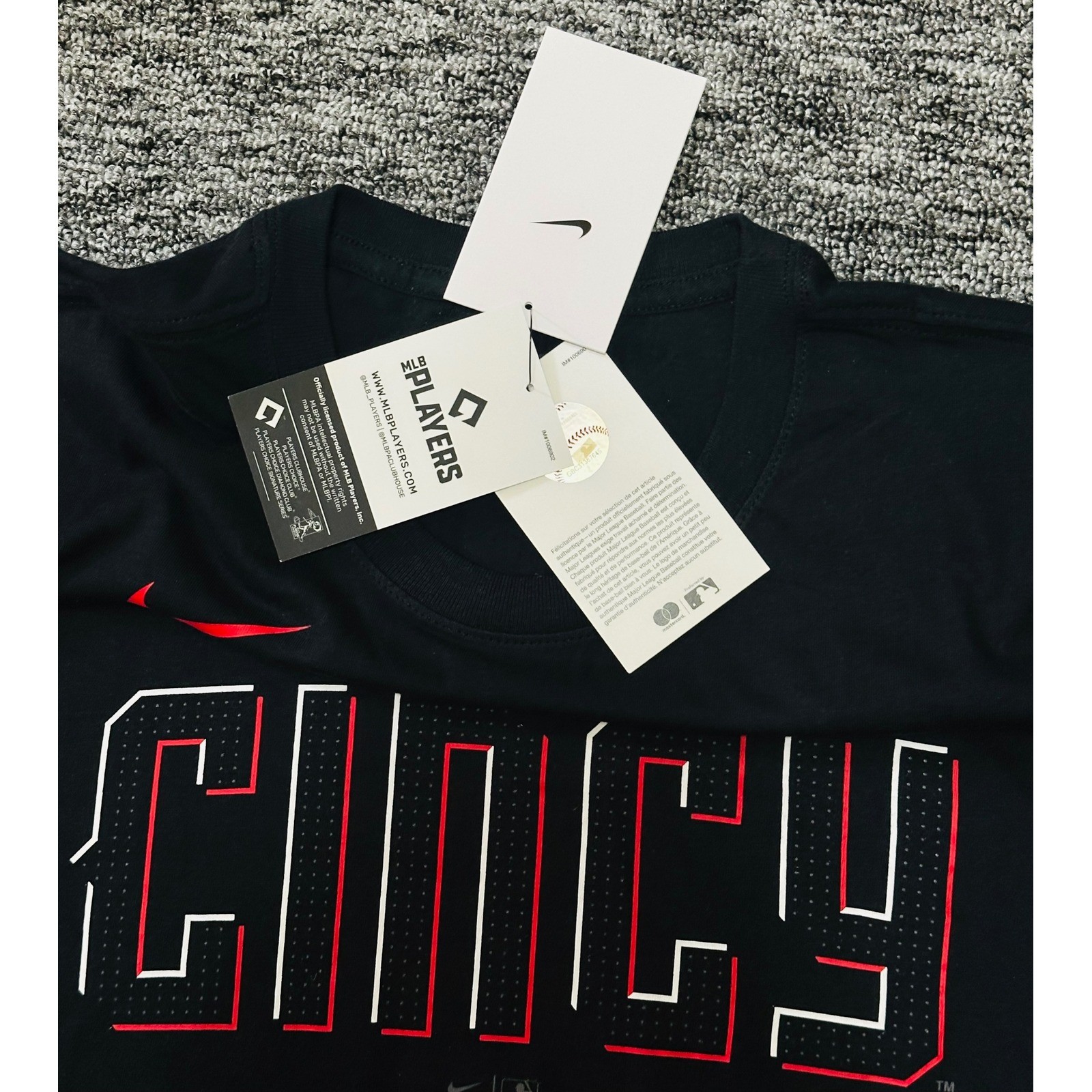 Nike Cincinnati Reds MLB India 6 Mens Small Black City Connect Cincy Shirt NWT gallery