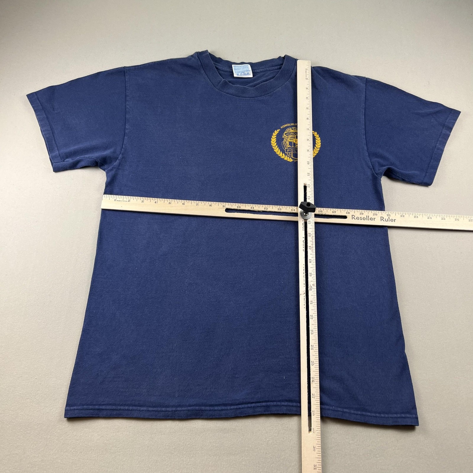 Vintage Honolulu Police Dept T-Shirt Mens Large Blue Hanes Hawaii Five-O USA 90s gallery