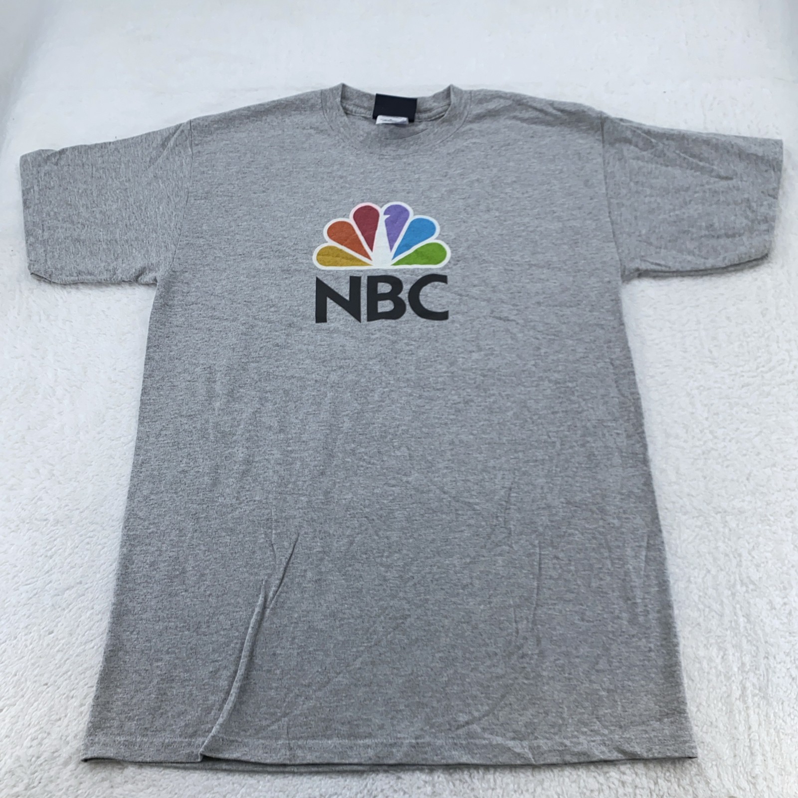 NBC Experience Store Shirt Mens Medium Gray Logo Crewneck Tee T-Shirt Classic TV gallery