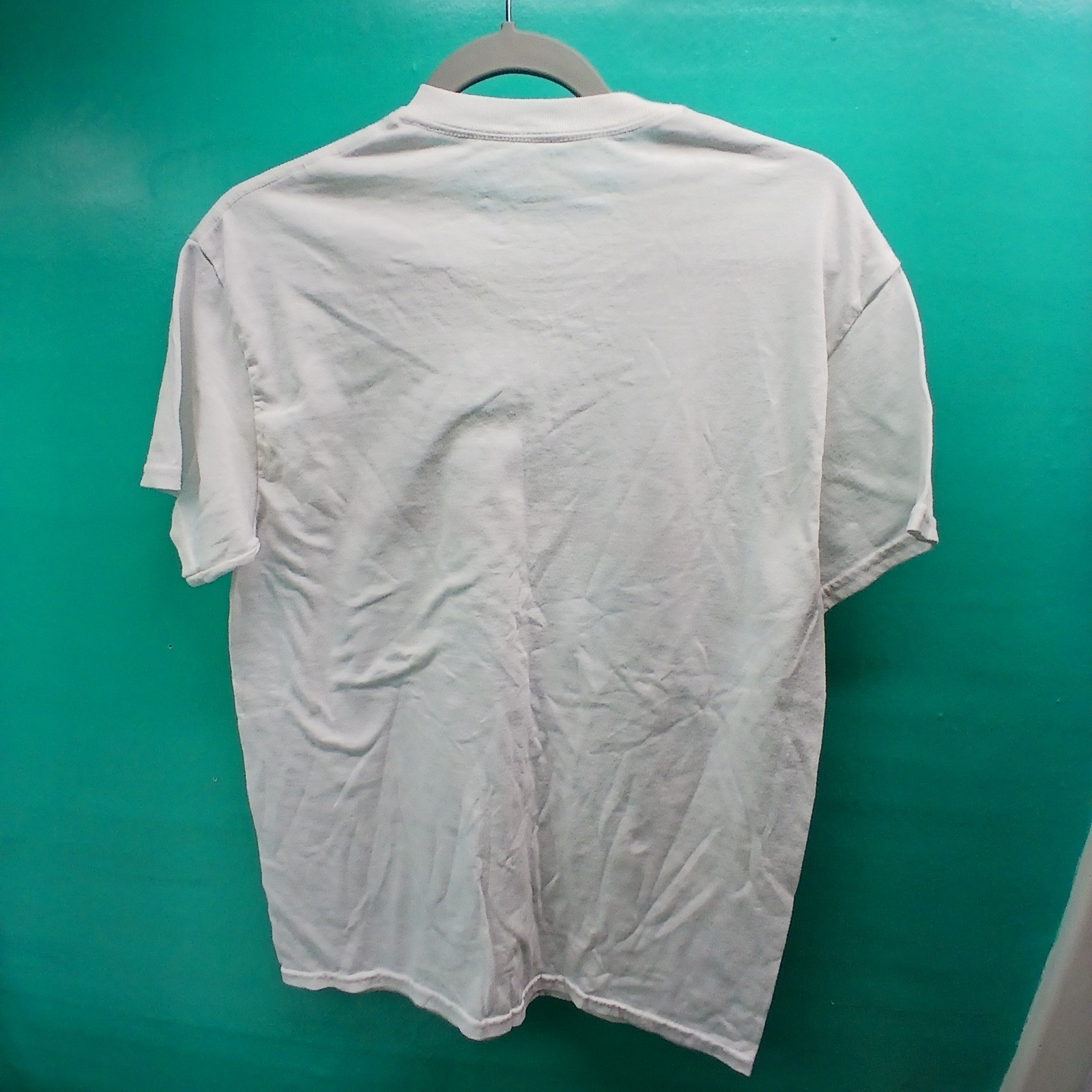 Gildan Graphic T-Shirt Medium White Go Workout Fitness Center Gym Athletic Tee gallery