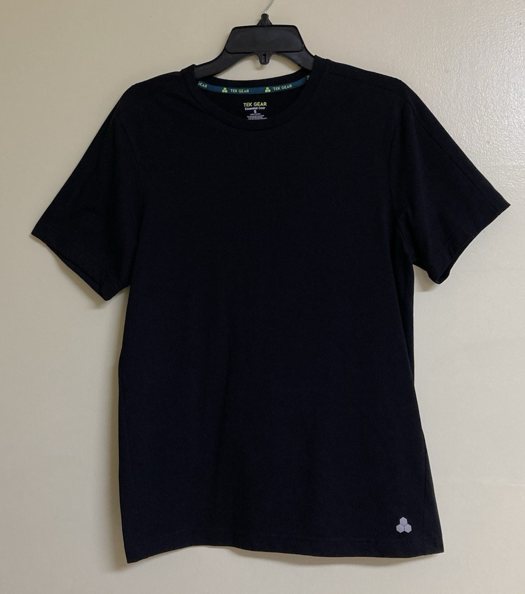 Men's T-Shirts Tek Gear Size Small Lot of 2 Short Sleeve Crew Neck Tee Shirt TWO gallery