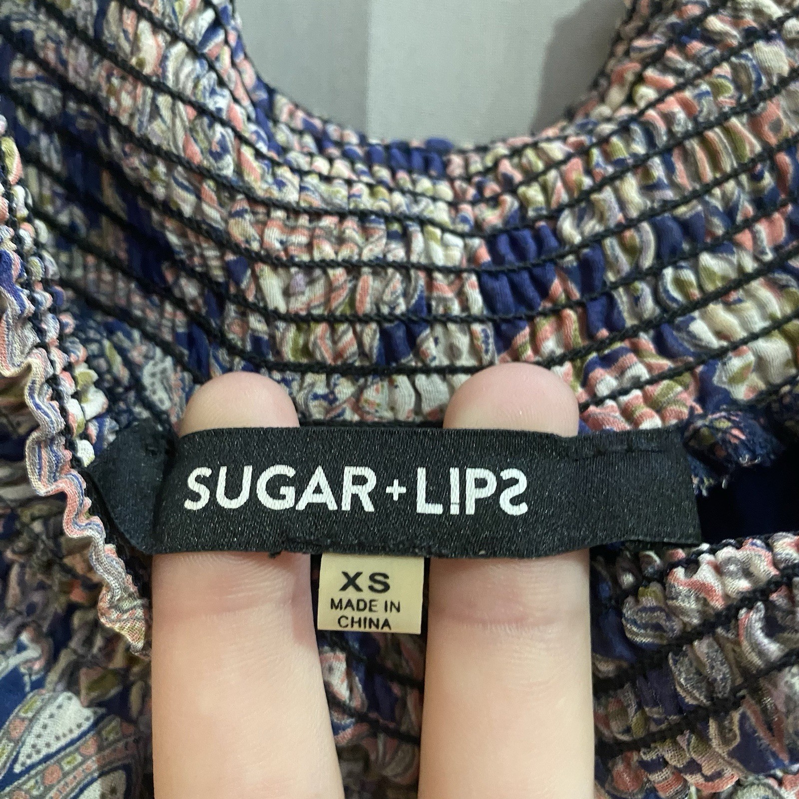 Sugar Lips paisley print blouse Size Extra Small TG2079 gallery