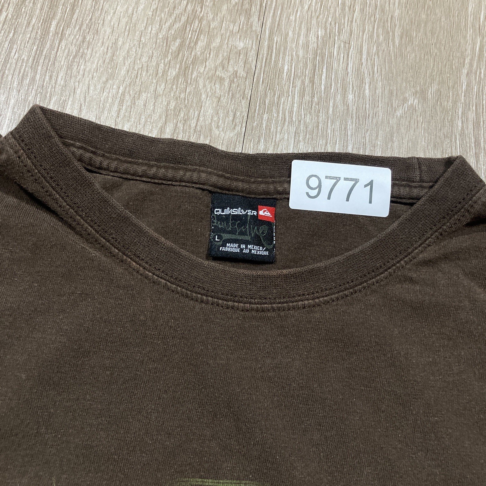 Quiksilver Shirt L 90s 00s Surfing Surf Skating Skater Skate Moth Butterfly Tee gallery