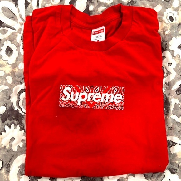 Supreme Bandana Box Logo Tee Red New in Original Packaging FW19 Size M gallery