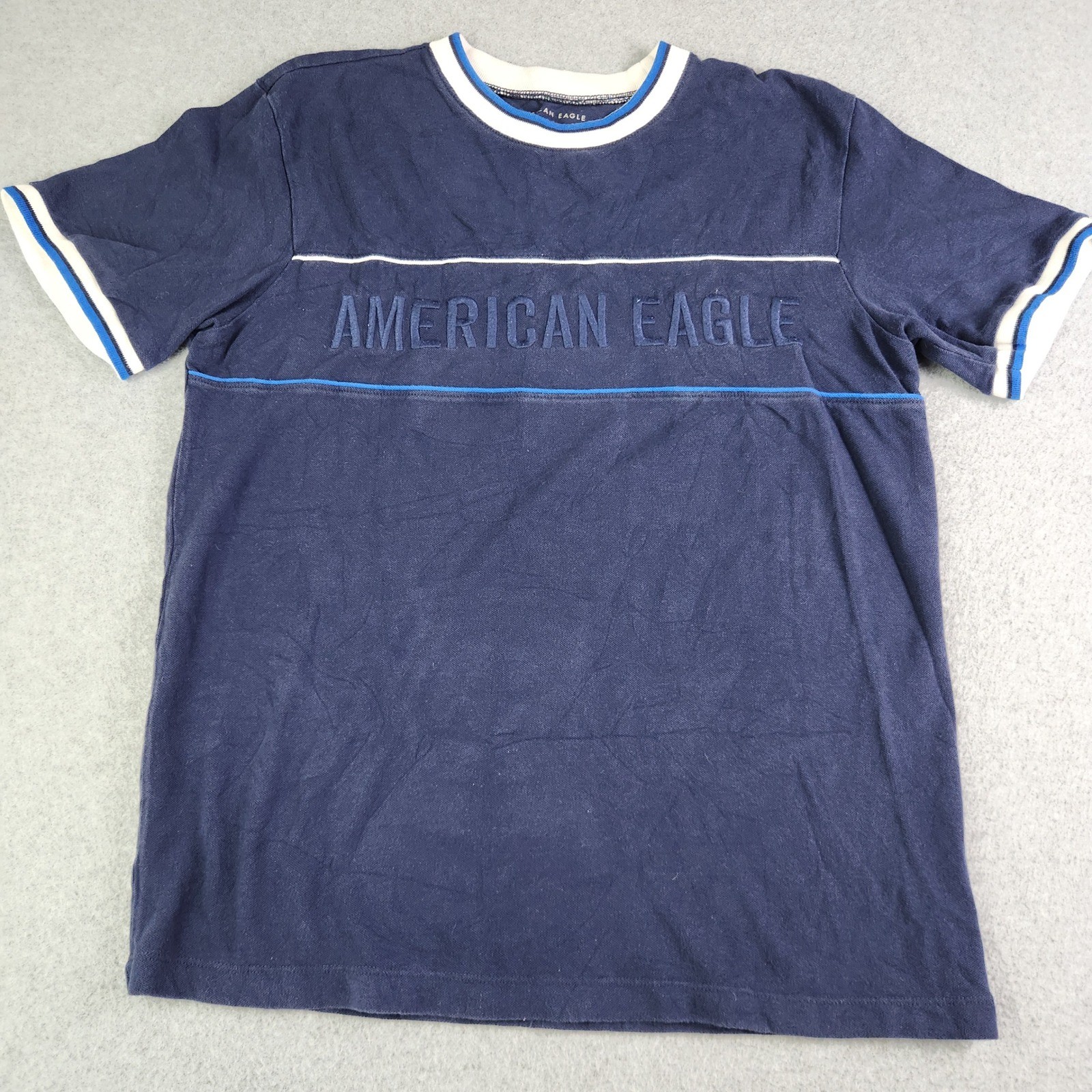 American Eagle T-Shirt Men Large Navy Blue Pique Standard Fit Spell Out Crewneck gallery