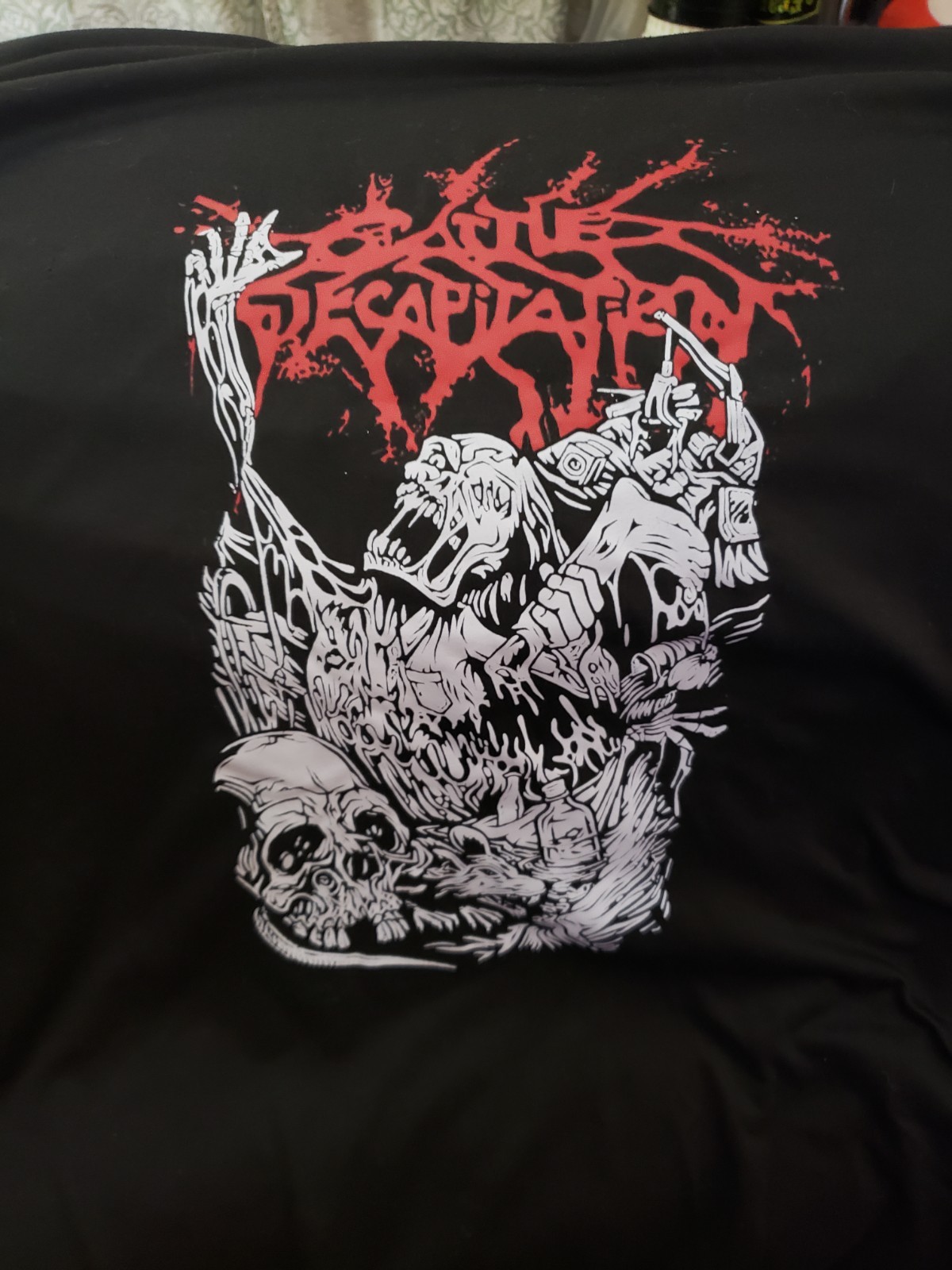 Cattle Decapitation 1XL Shirt Alone At The Landfill Gently Used Heavy Metal gallery