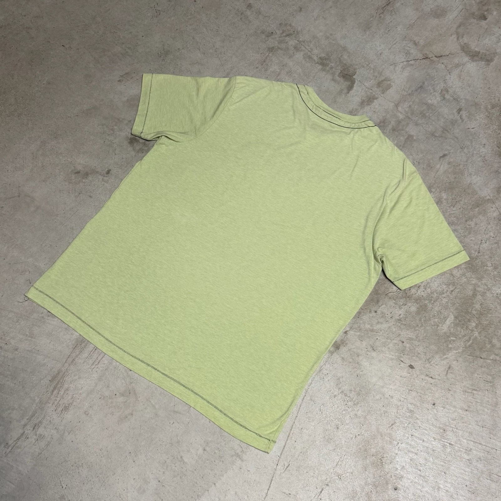 Old Navy Brazil Graphic Y2K Lime Green T-Shirt gallery
