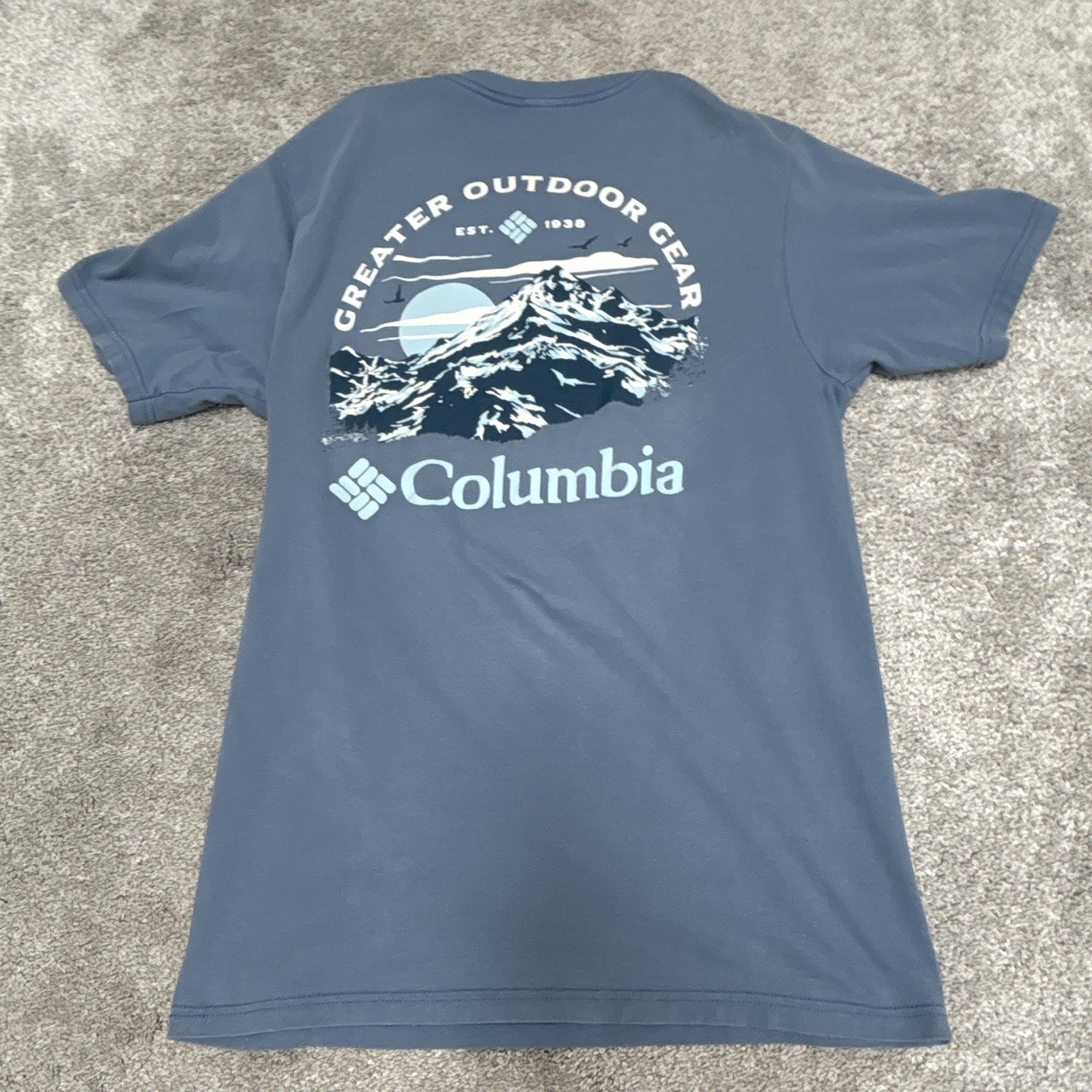 Columbia Blue Men’s Small Short Sleeve Crew Neck T-Shirt gallery