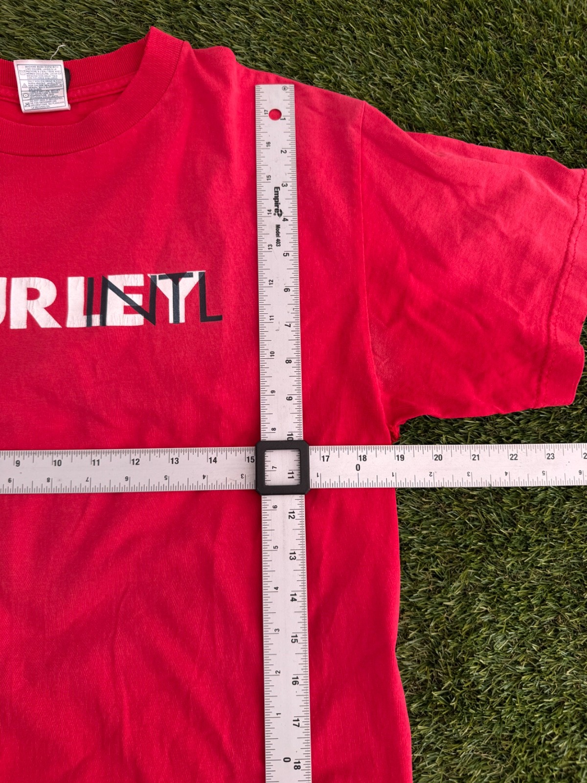 Hurly Intl International Y2K Surf Skate Mens Vintage T Shirt Red Medium gallery