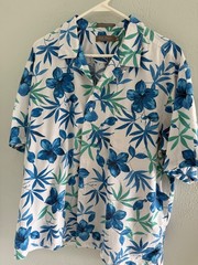 Men’s XL Tropical Shirt. Button-down. Excellent Condition.