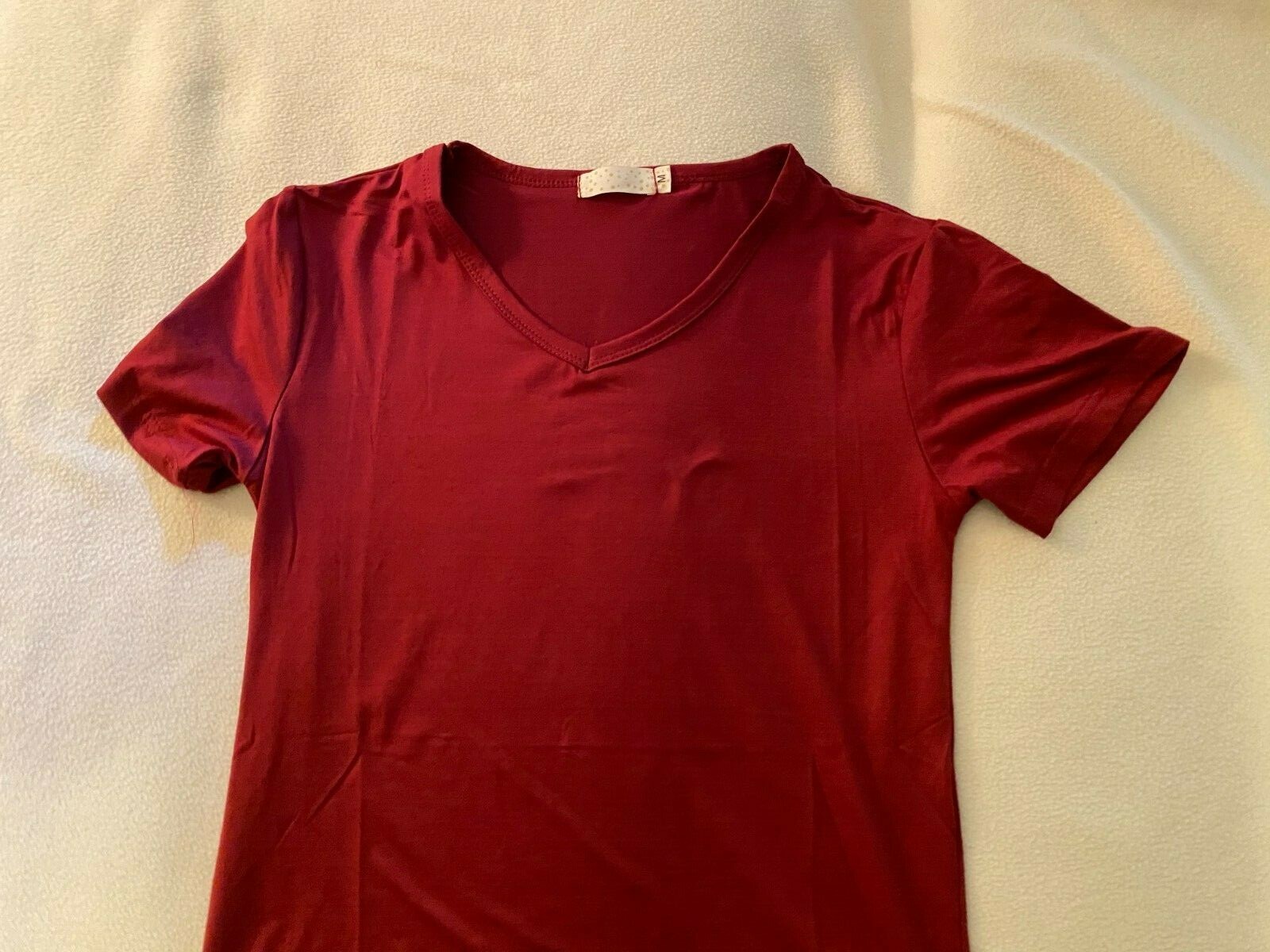 Men's V-Neck T-Shirt Medium Slim Fit NWOT , stretchy, dark red gallery