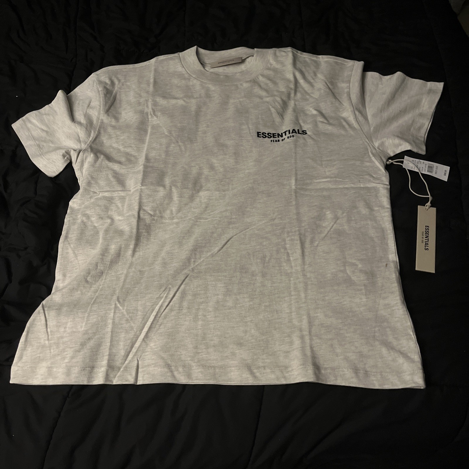 Fear of God Essentials Tee LT Oatmeal Size Medium 100% Authentic NWT Fast Ship