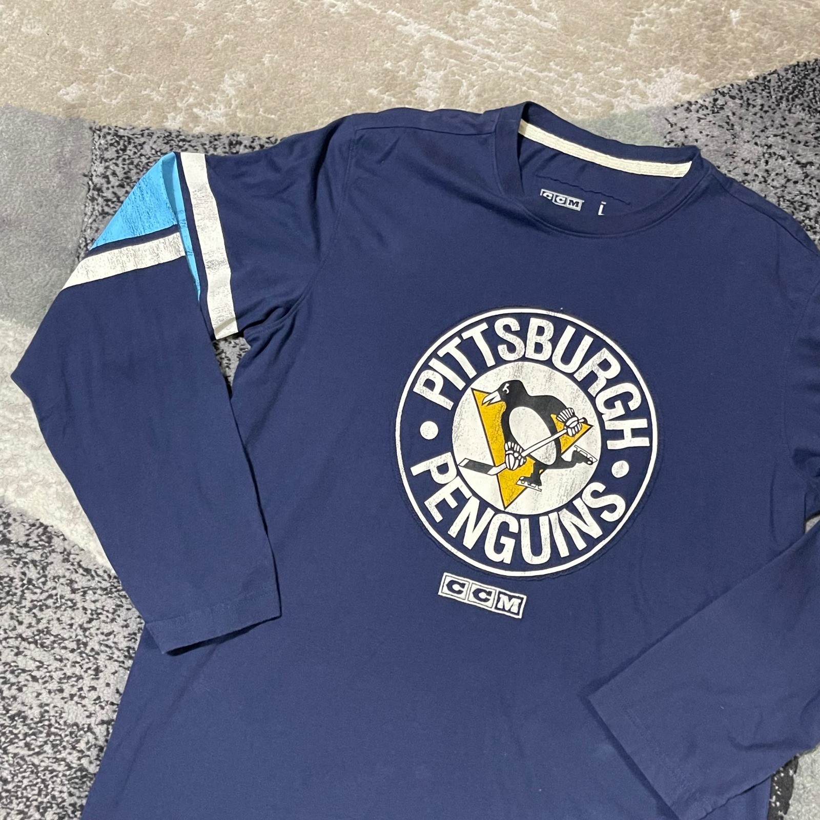 Pittsburgh Penguins CCM Shirt Men Large Navy Blue Long Sleeve NHL Hockey Distres gallery