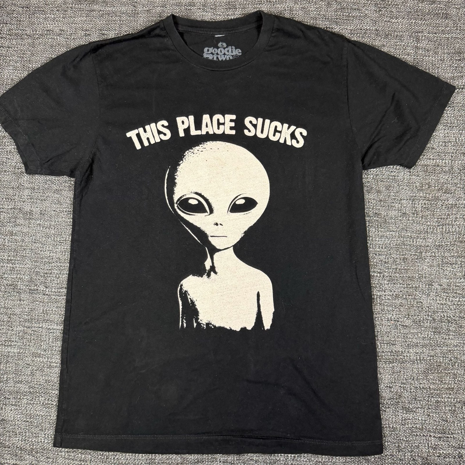 Goodie Two Sleeves This Place Sucks Alien Graphic T-Shirt
