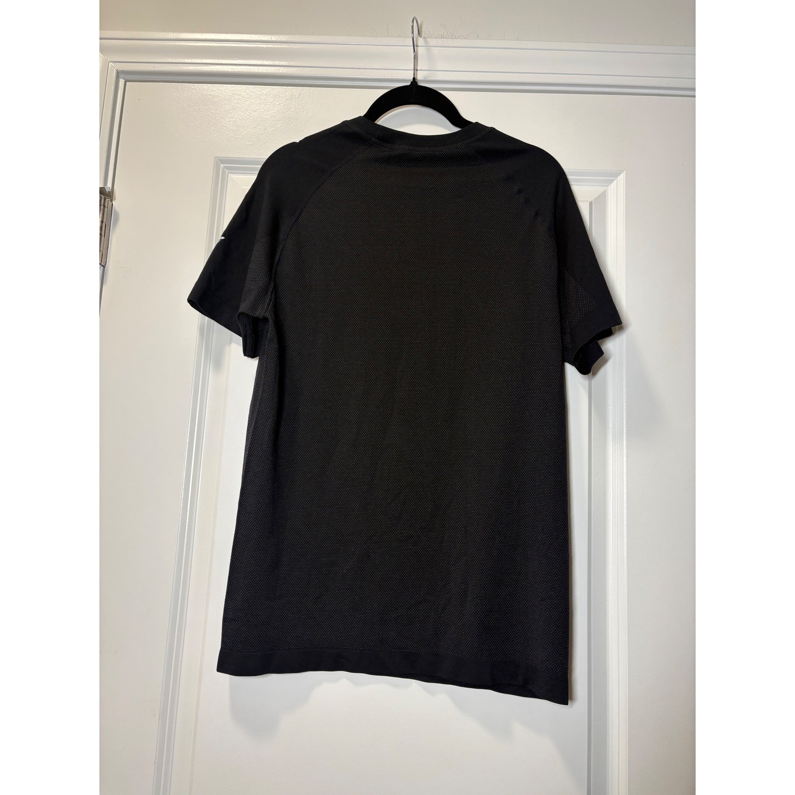 Fabletics Mens Training Day Short Sleeve Tee Black Mesh Athletic Shirt Size S