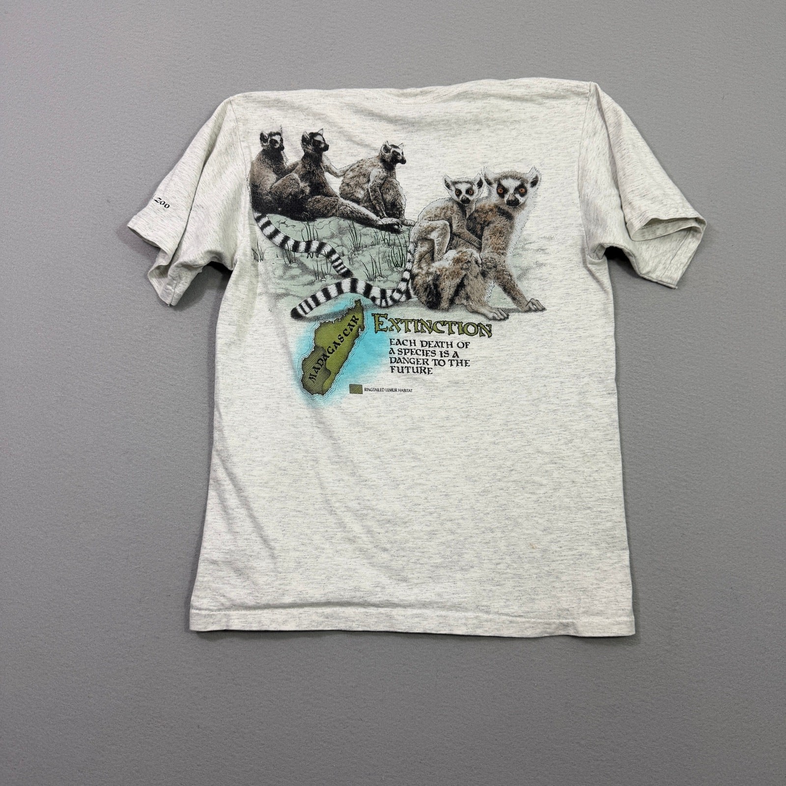 Vintage Ring Tailed Lemur Shirt Size Medium Gray 80s Nature Animals Madagascar