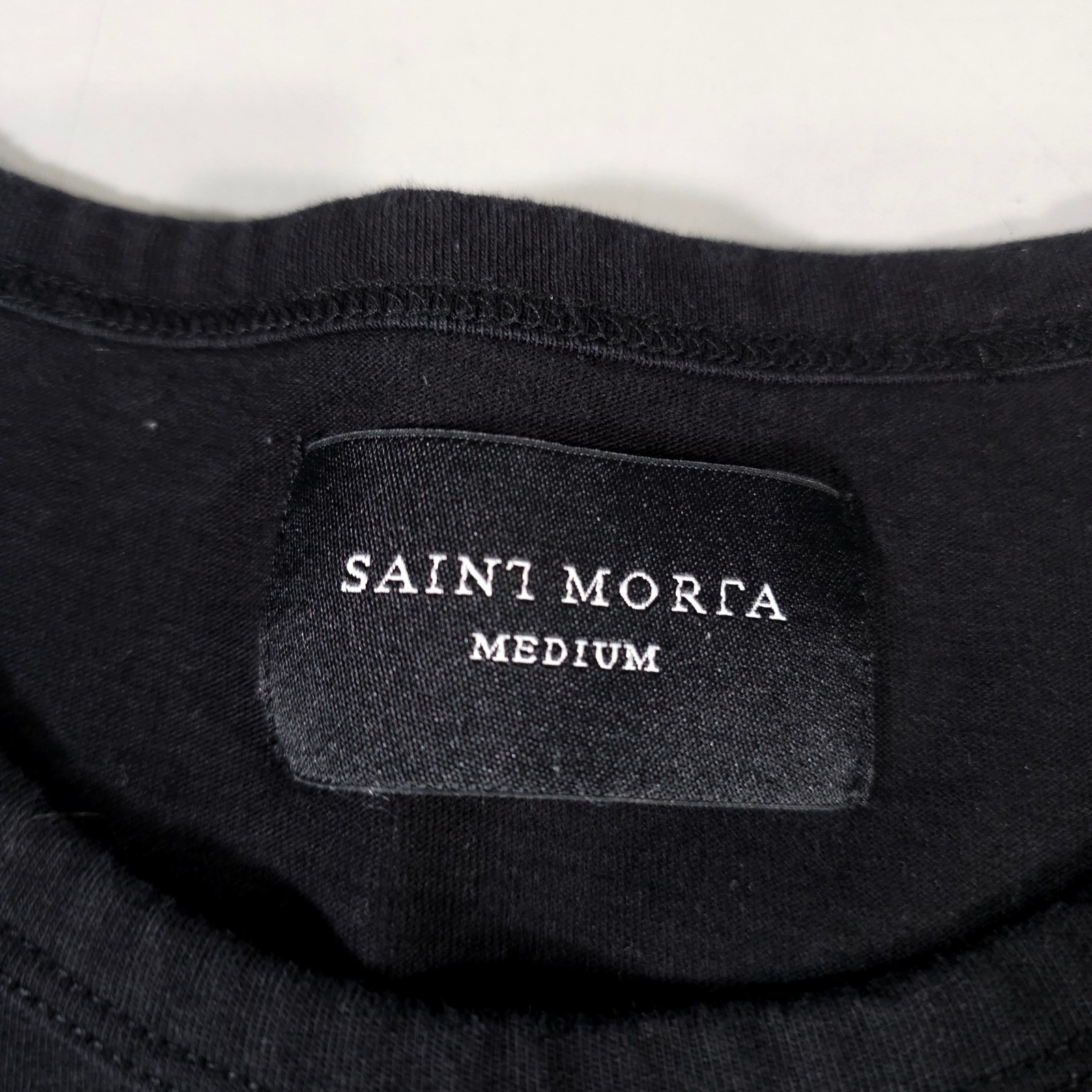 Saint Morta T-Shirt Mens Medium Black Red Green Stripe Longline Curved Hem Tee gallery