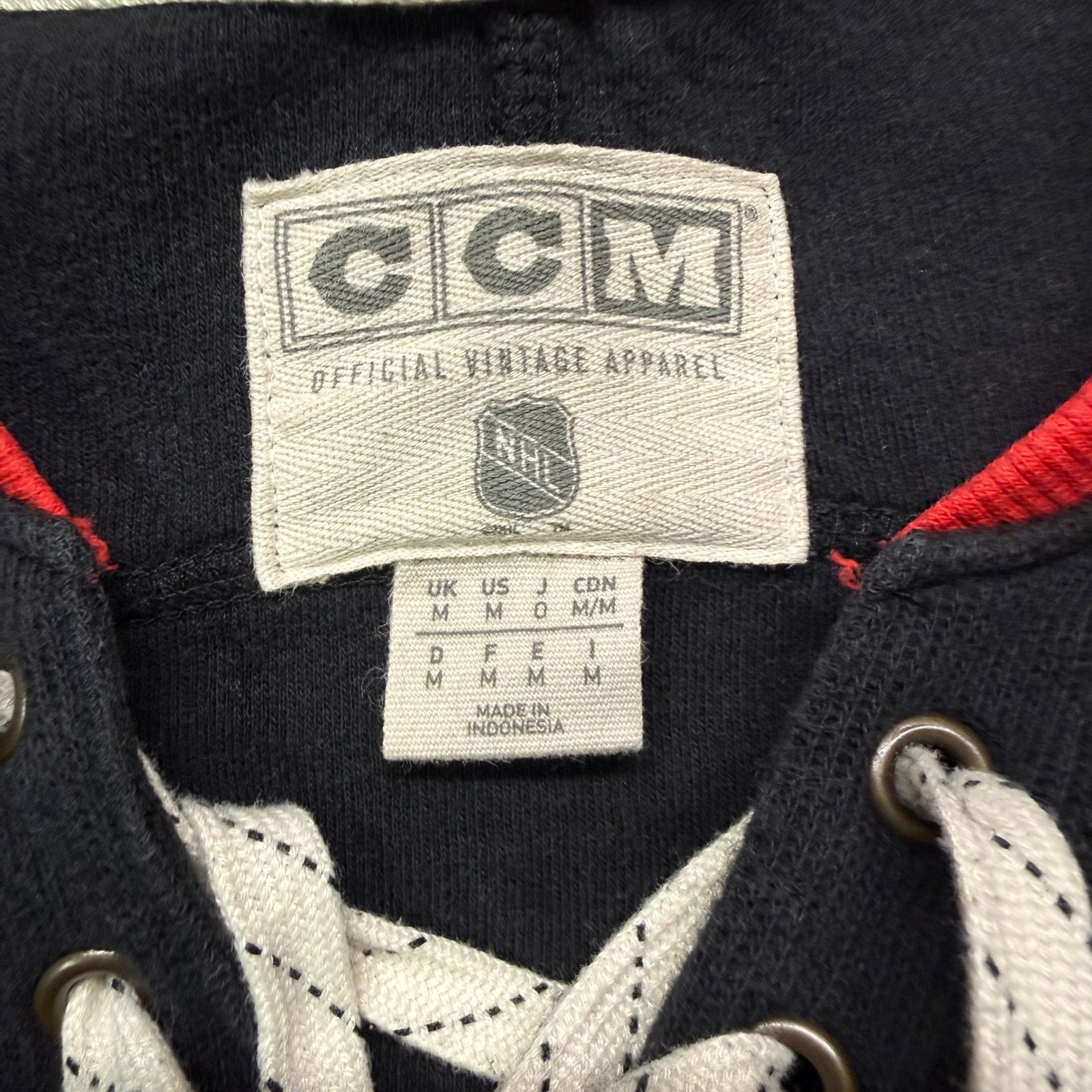Vinatge CCM NHL Chicago Blackhawks Hockey Lace Up Long Sleeve Shirt Men's M Y2K gallery