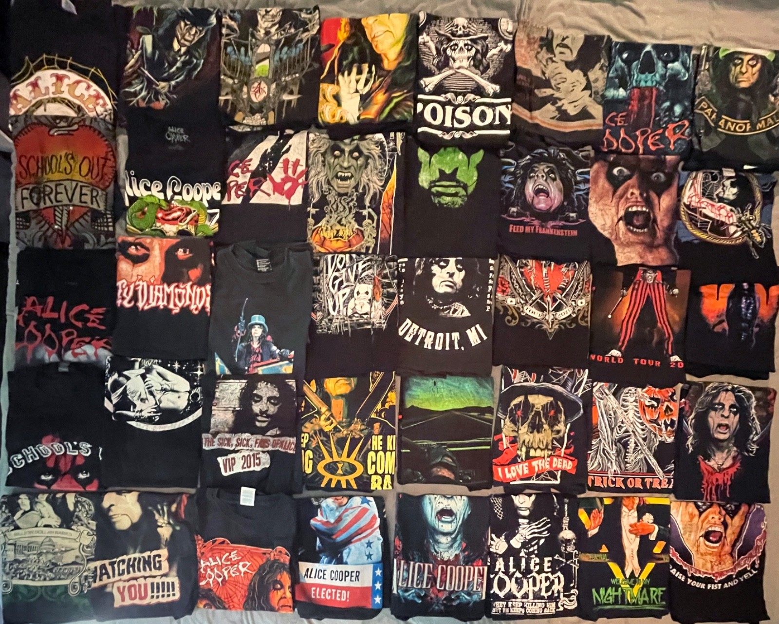 Build Your Own Lot of Alice Cooper T-Shirts Mens Size Large random grab bag gallery