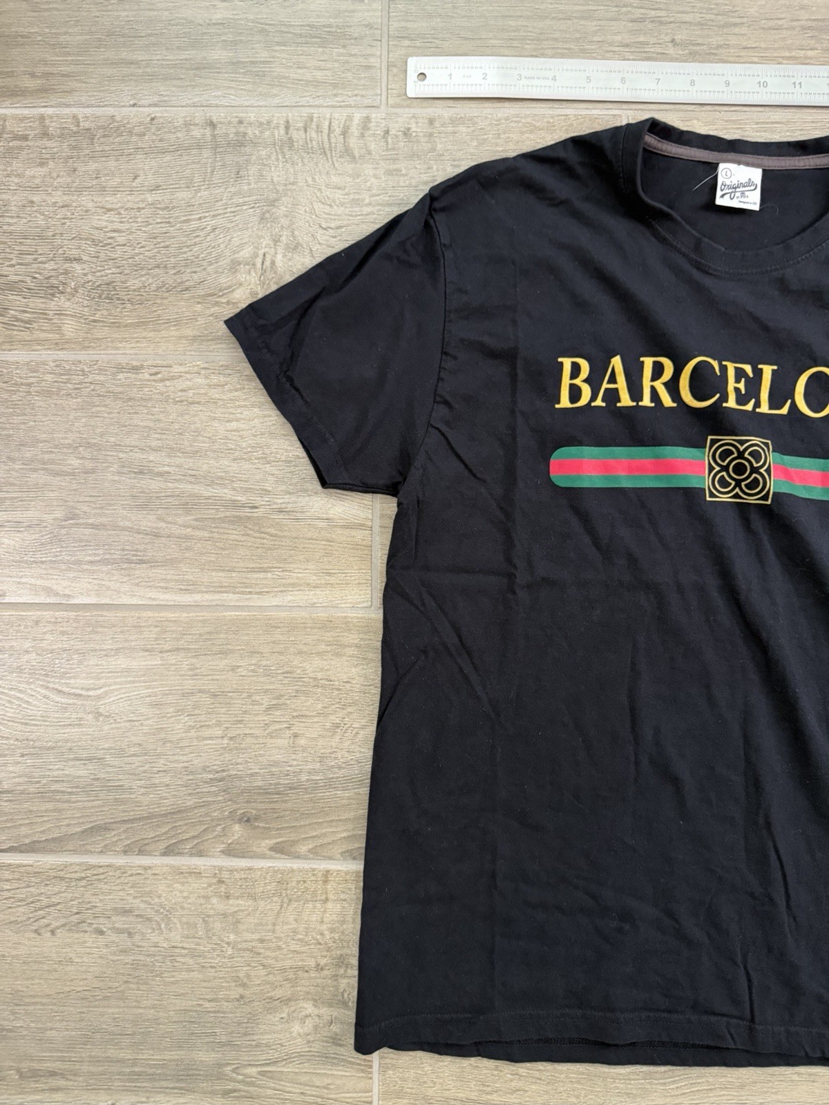 Barcelona Graphic T Shirt Large Black Gold Lettering Streetwear Travel Tee gallery