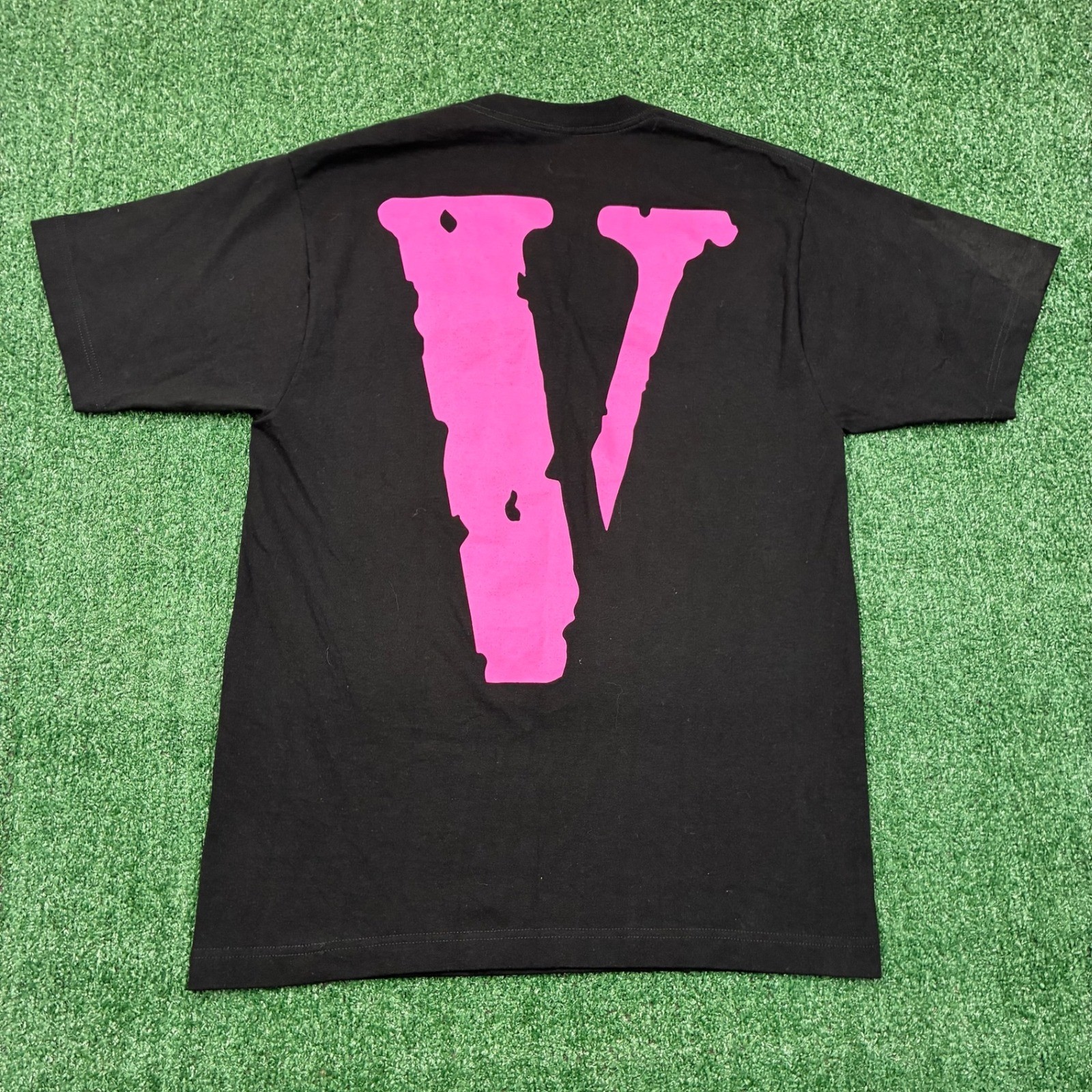 Y2K Vlone Black Pink White Logo Graphic T-shirt gallery