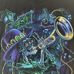 Vintage Y2K Skeleton Skull Voodoo Trumpet Music Anvil Size XL EUC Bling