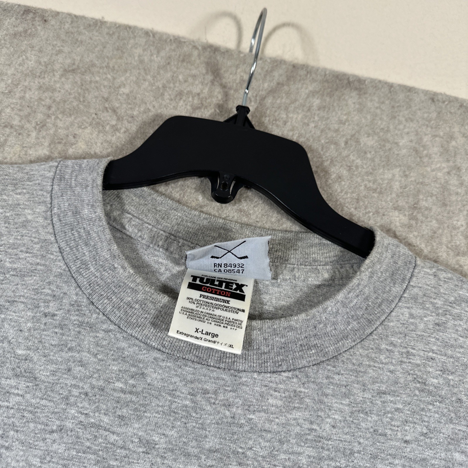 Vintage 90’s Skokie Hockey T-Shirt XL Gray CCM Shorts Sleeve (Stains) gallery