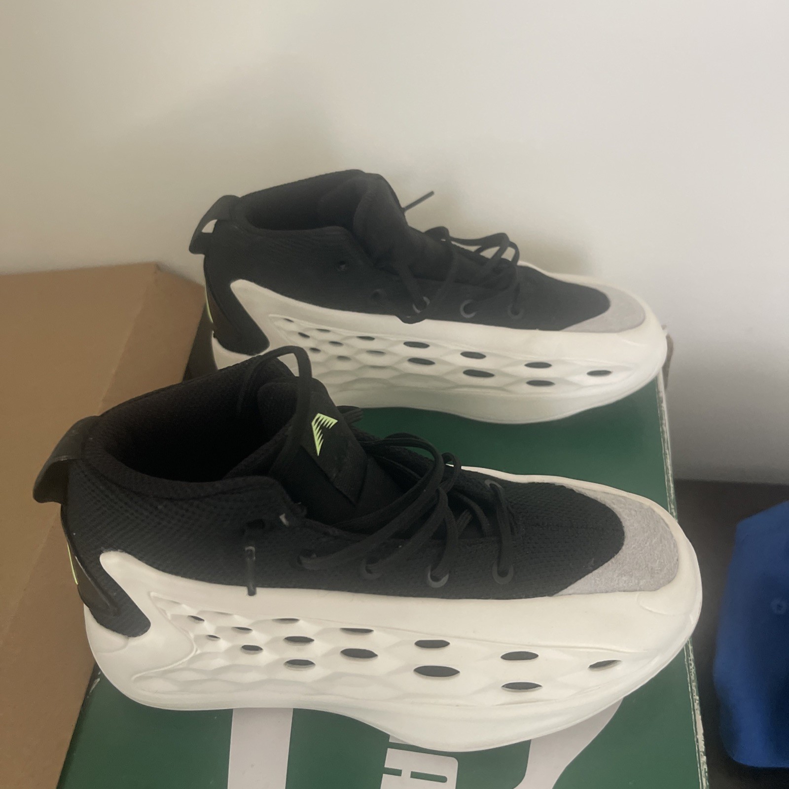 Adidas Anthony Edward’s 1 C Little Kid, Size 11 K, Color White Black