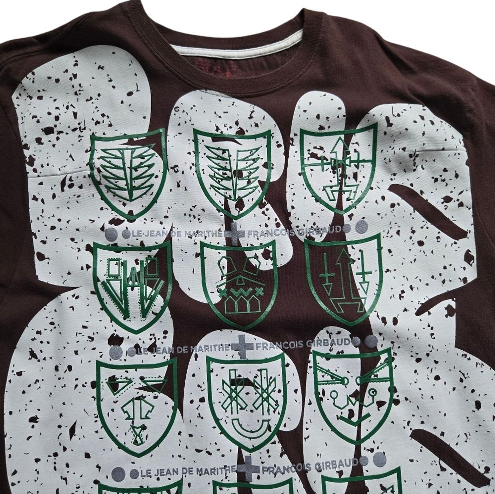 Marithe Francois Girbaud Graphic Tee Brown Men XL Raised Print Vintage Style gallery