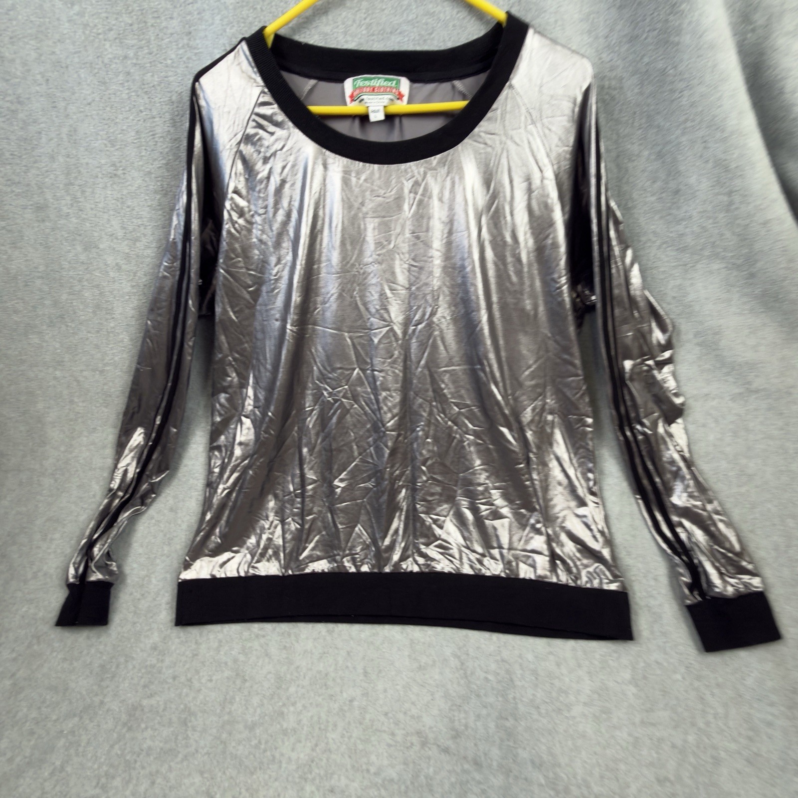 Festified Holiday Clothing Shirt Men’s Large Silver Shiny Christmas