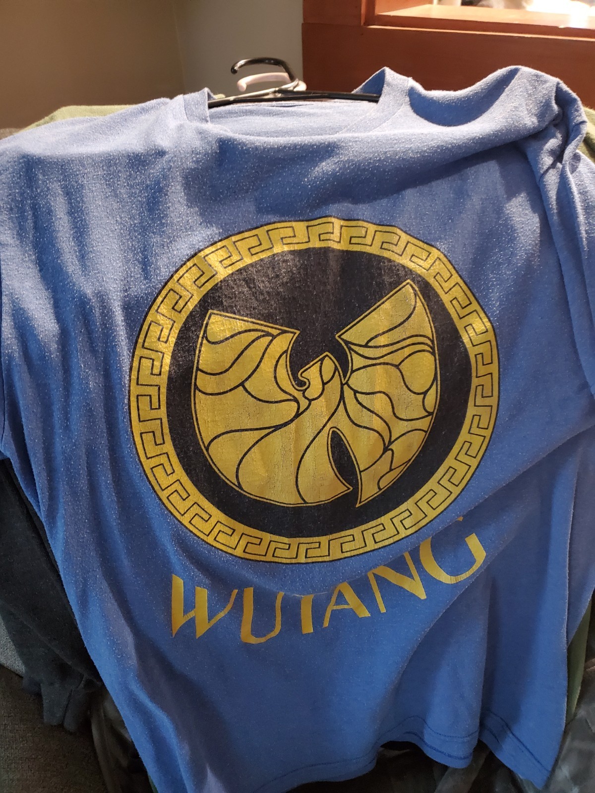Rare Wutang Brand Limited Versace Mash Up. Dope Colors. Size Large