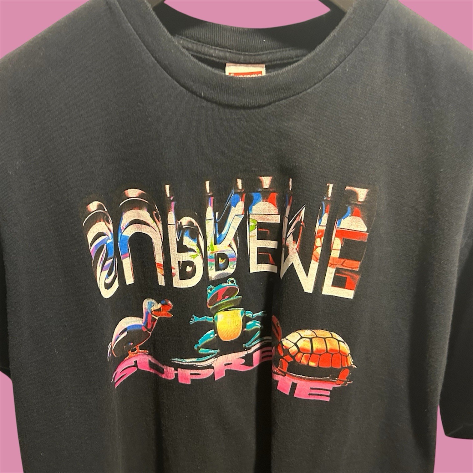 Supreme Fall/Winter 2017 - Animal Friends Black Graphic Tshirt Size Medium gallery