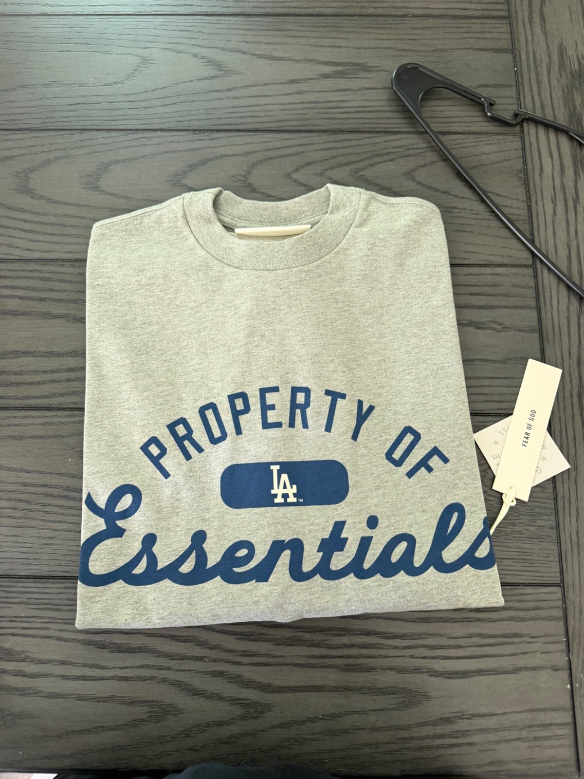 New Essentials Fear of God MLB LA Dodgers Gray Men's T-Shirt Medium $130 gallery