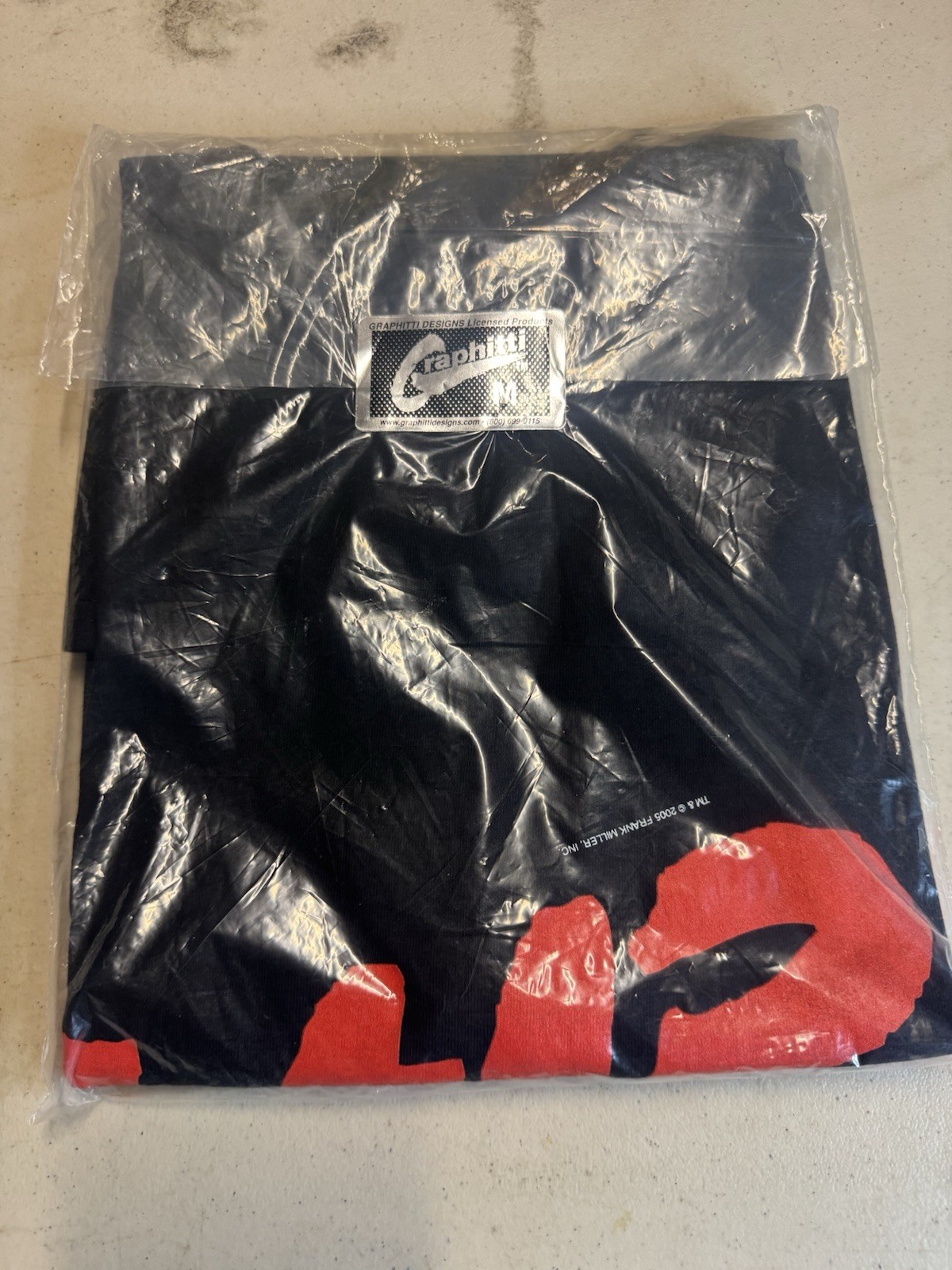 Vintage New In Bag FRANK MILLER'S SIN CITY 2005 MOVIE GRAPHITTI SHIRT Medium M gallery