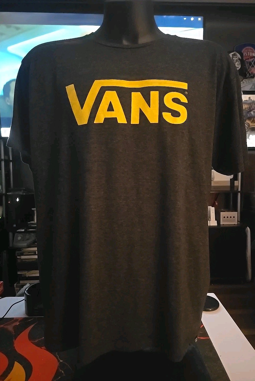 VANS, MENS Dark Heather GRAY Yellow LOGO Short Sleeve Crew Neck T SHIRT 2XL gallery