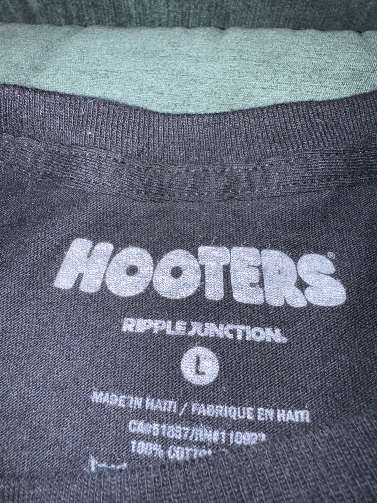 Hooters Ripple Junction Men’s L Black Casino Las Vegas Graphic Tee Wings& Wagers gallery