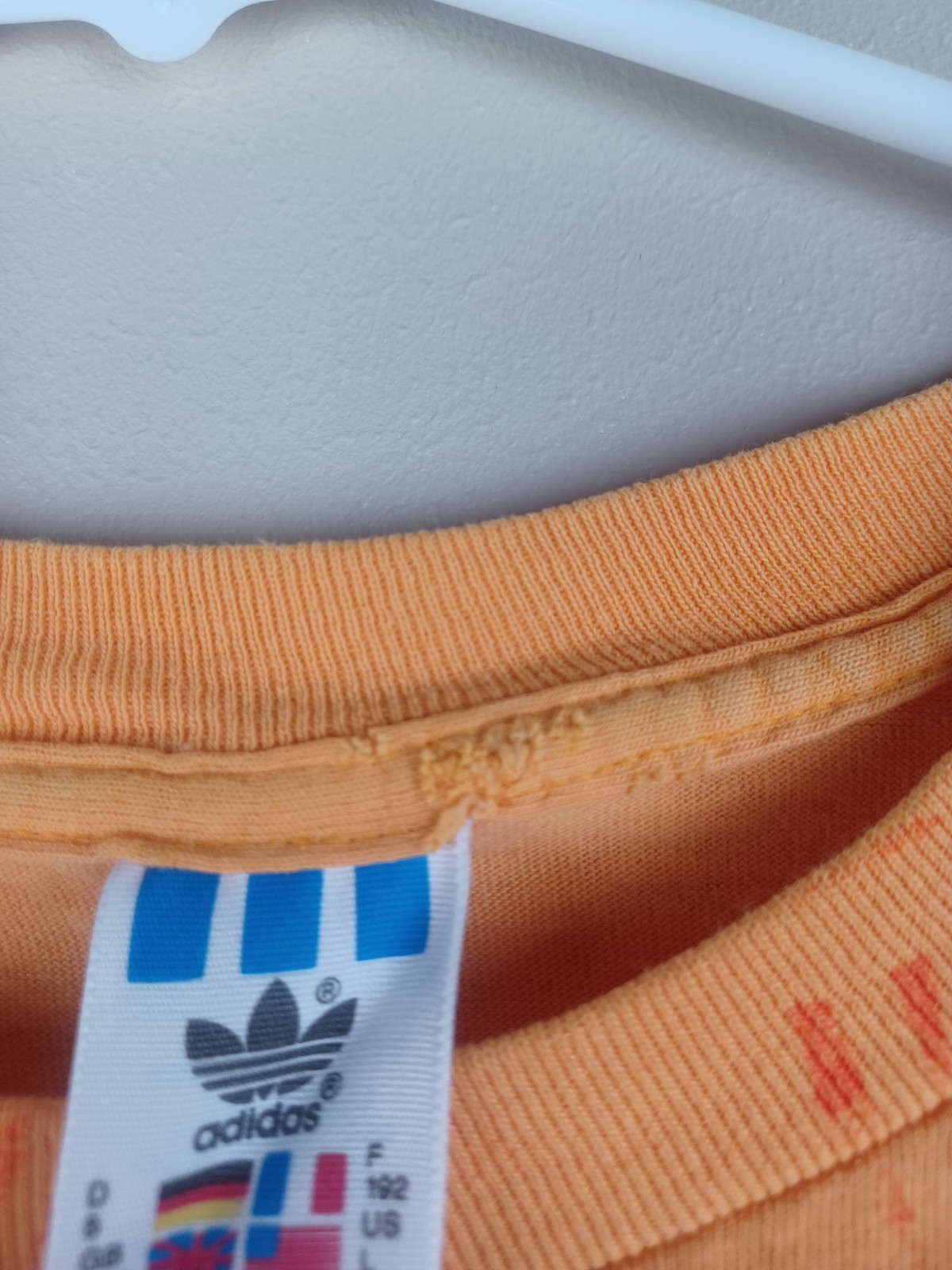 Vintage Adidas All Over Print Trefoil Logo T-shirt Mens Large AOP Colorful Beach gallery