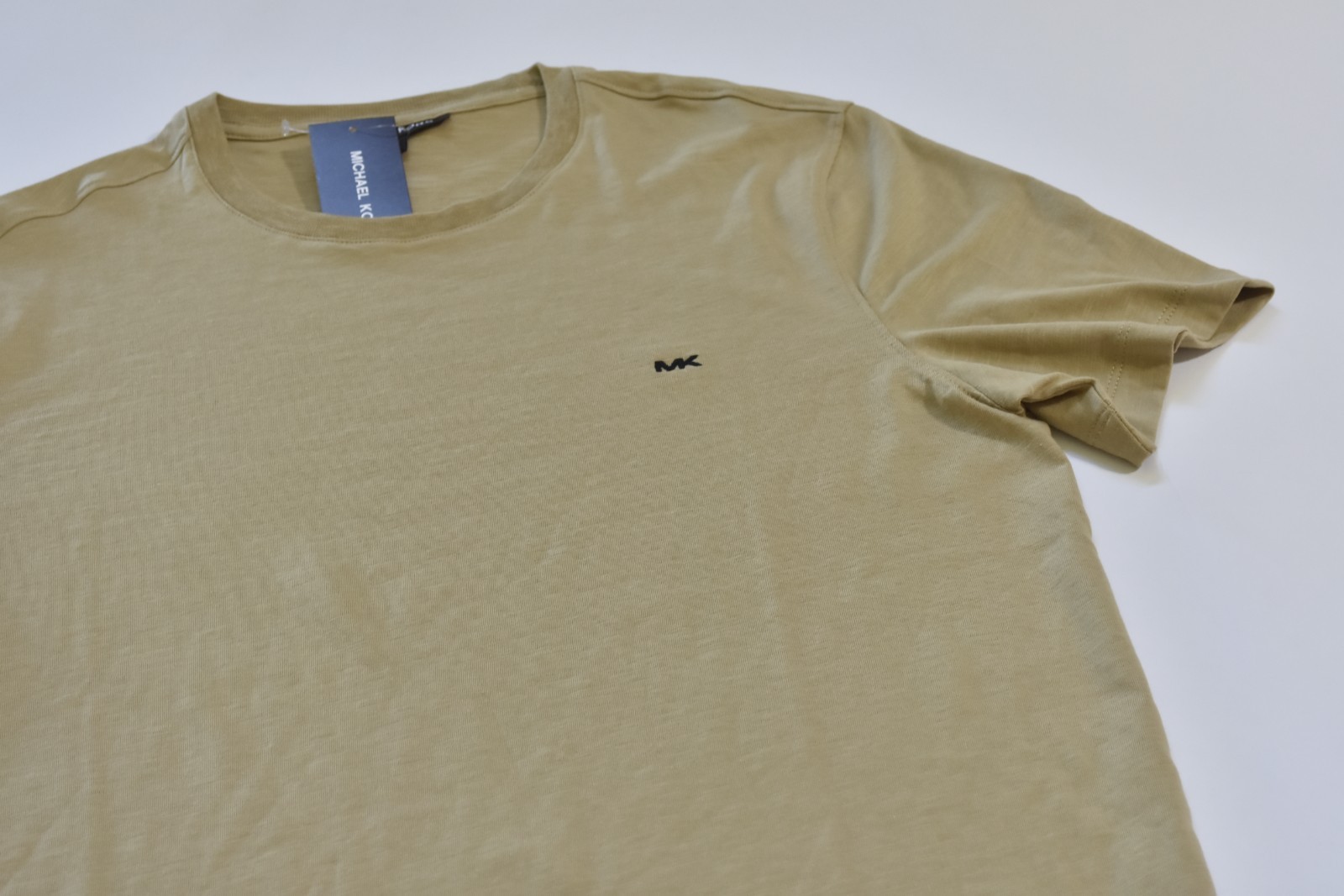 Michael Kors Men's Tee Shirt Size M Sand Brown - Textured Fabric - Contrast Logo gallery