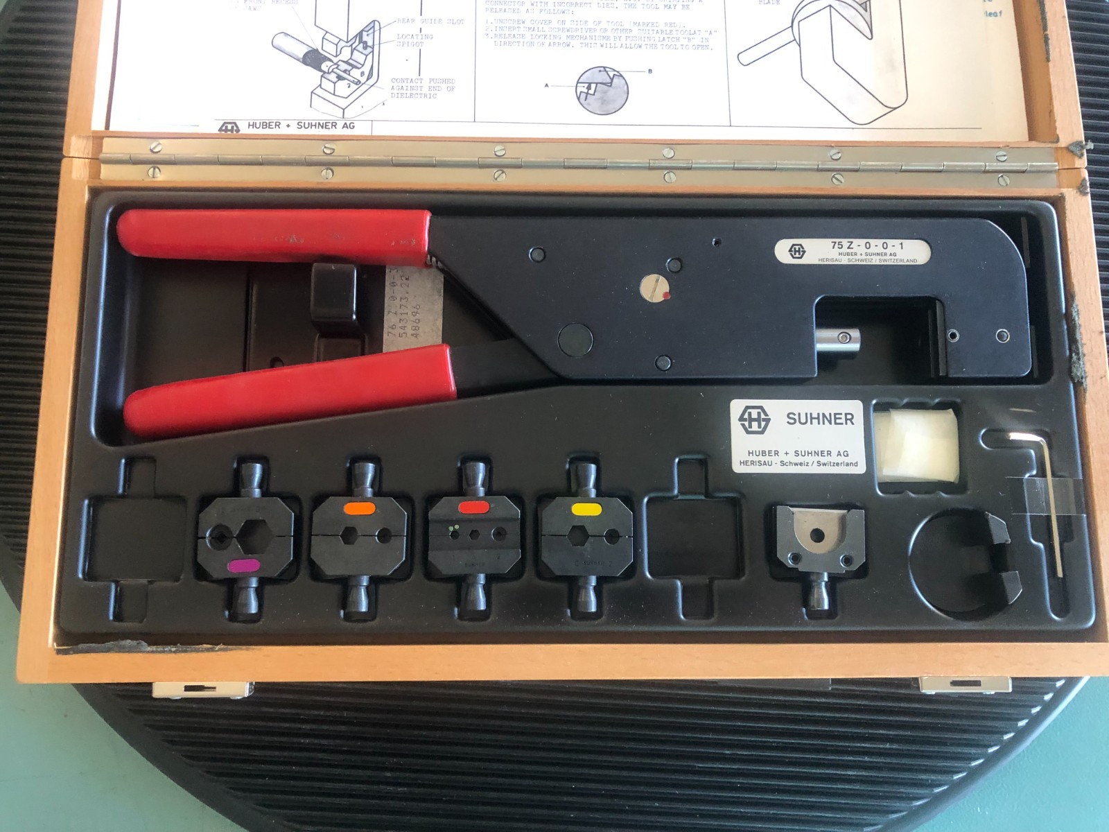 HUBER SUHNER CRIMP TOOL KIT 76 Z-0-0-15 WITH CASE