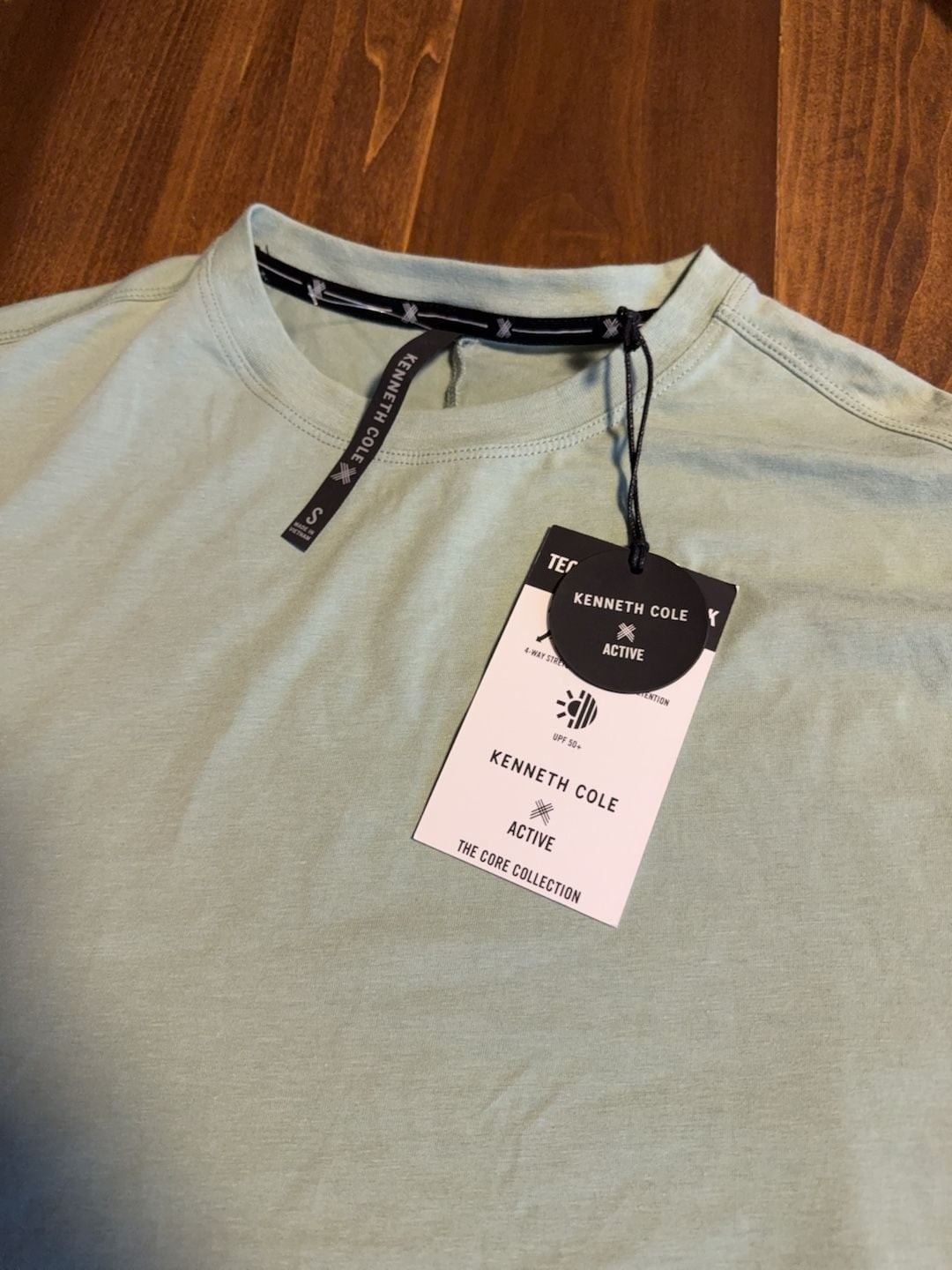 Kenneth Cole Active The Core Collection T-Shirt Size S gallery
