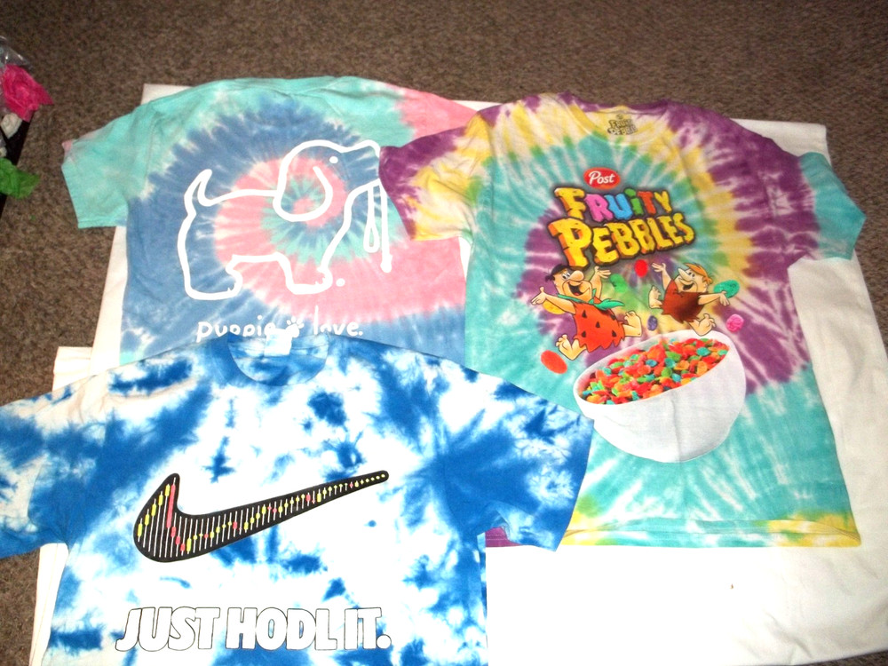 #2- 3 Tie-dye T-shirts Fruity Pebbles cereal Swoosh HODL it Puppy Love small