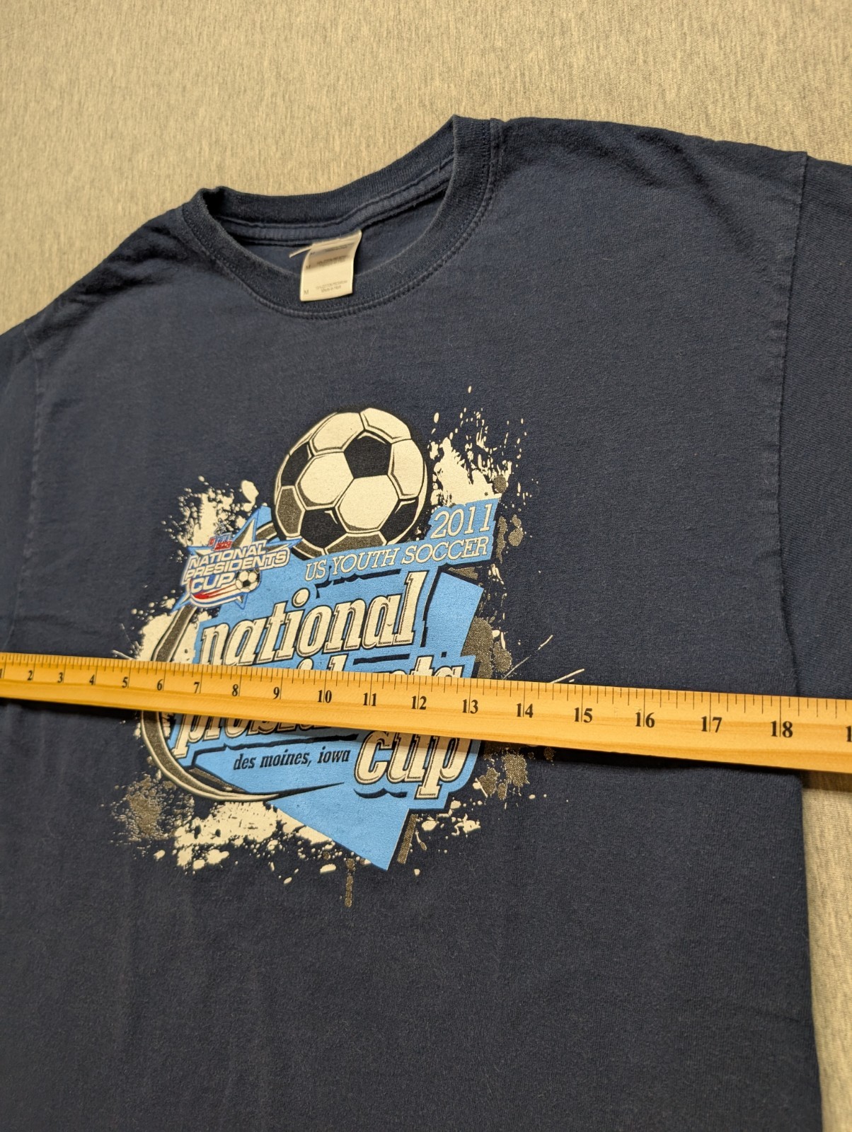 2011 Youth Soccer National Presidents Cup Des Moines Iowa Size Medium Blue gallery