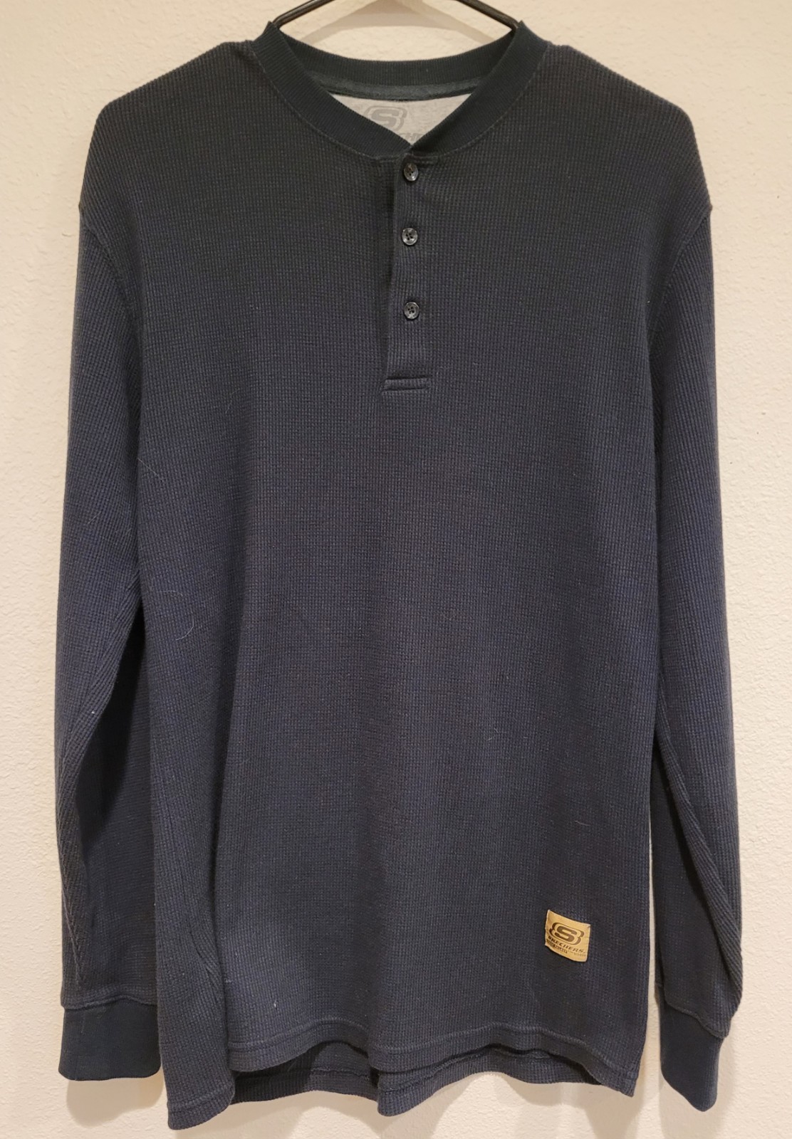 Skechers Work Men's Small Black Henley Shirt. Long Length. gallery