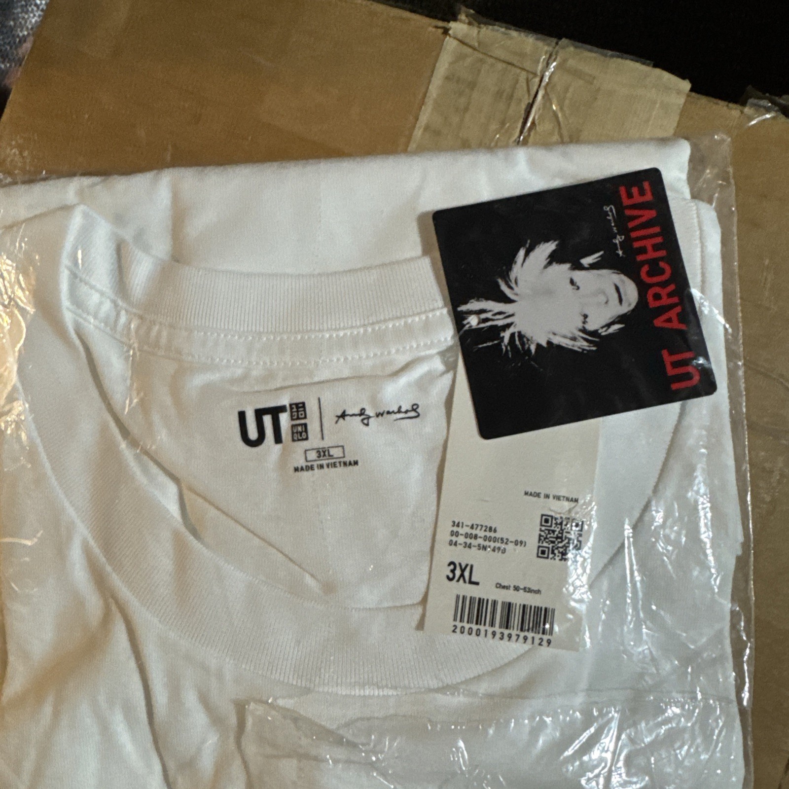 Uniqlo UT Andy Warhol Shirt Mens Medium White Campbell's Soup Cans Graphic Art gallery