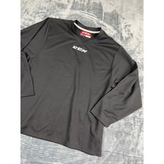 men’s black medium CCM long sleeve t-shirt excellent condition